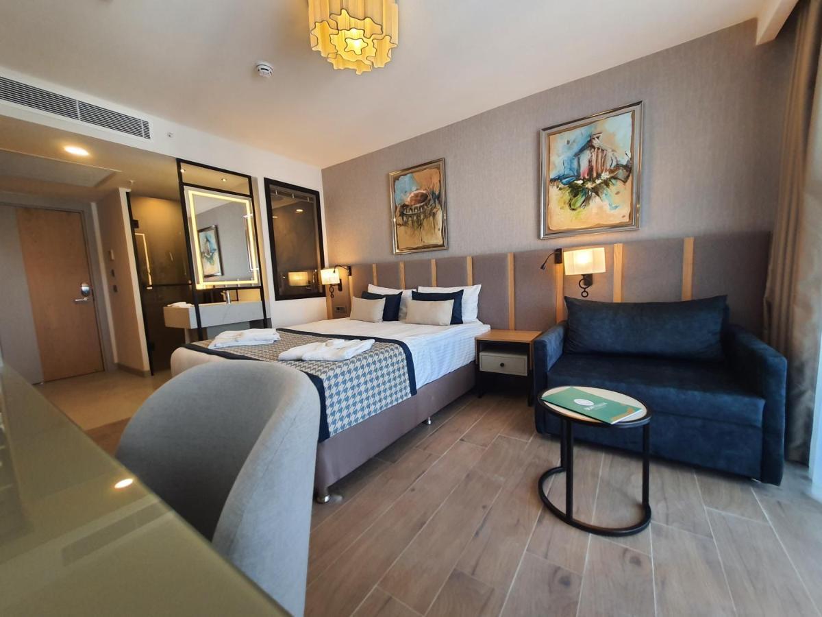 Sunthalia Hotels & Resorts Ultra All Inclusive Adults Only Party Hotel Side Exteriér fotografie