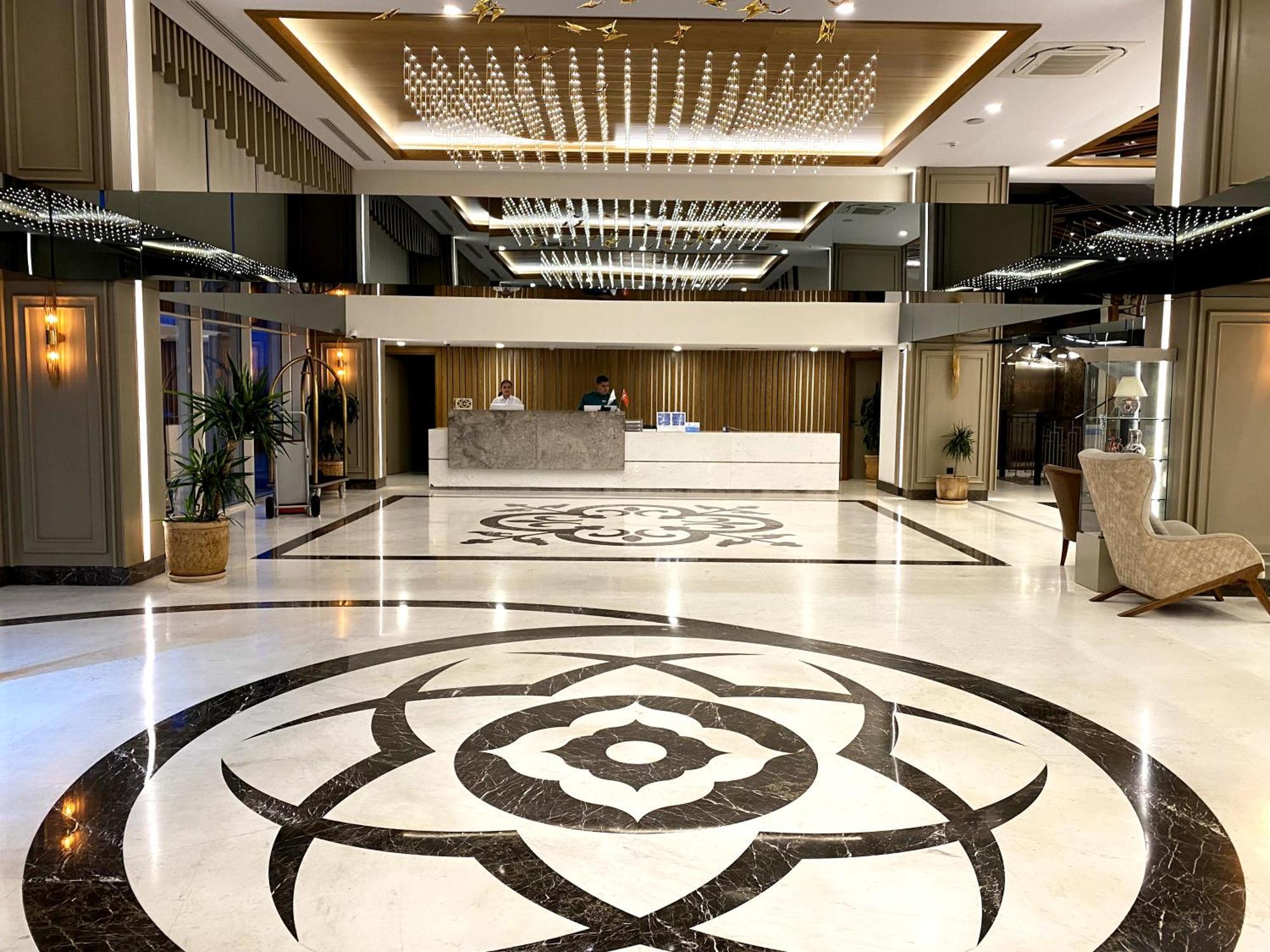 Sunthalia Hotels & Resorts Ultra All Inclusive Adults Only Party Hotel Side Exteriér fotografie